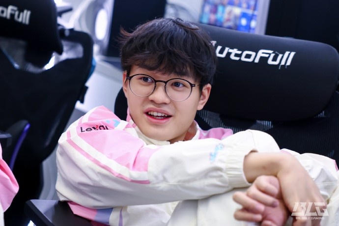 BLG发布对阵JDG赛后返图：找出问题，及时调整！