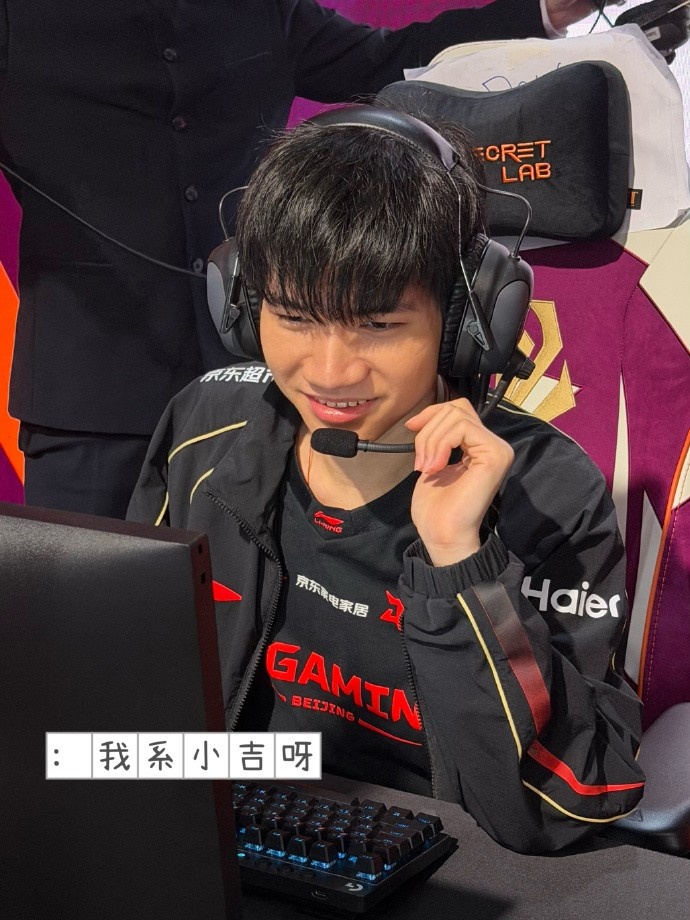 JDG分享照片回顾三月:四月继续,一起往更远的地方走