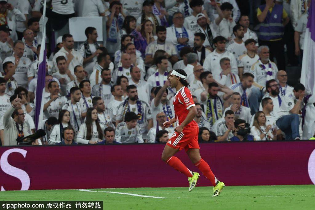 利物浦放走的“宝石”：迪亚斯在拜仁一夜成笑谈，英媒怒喊“绝对荒谬”